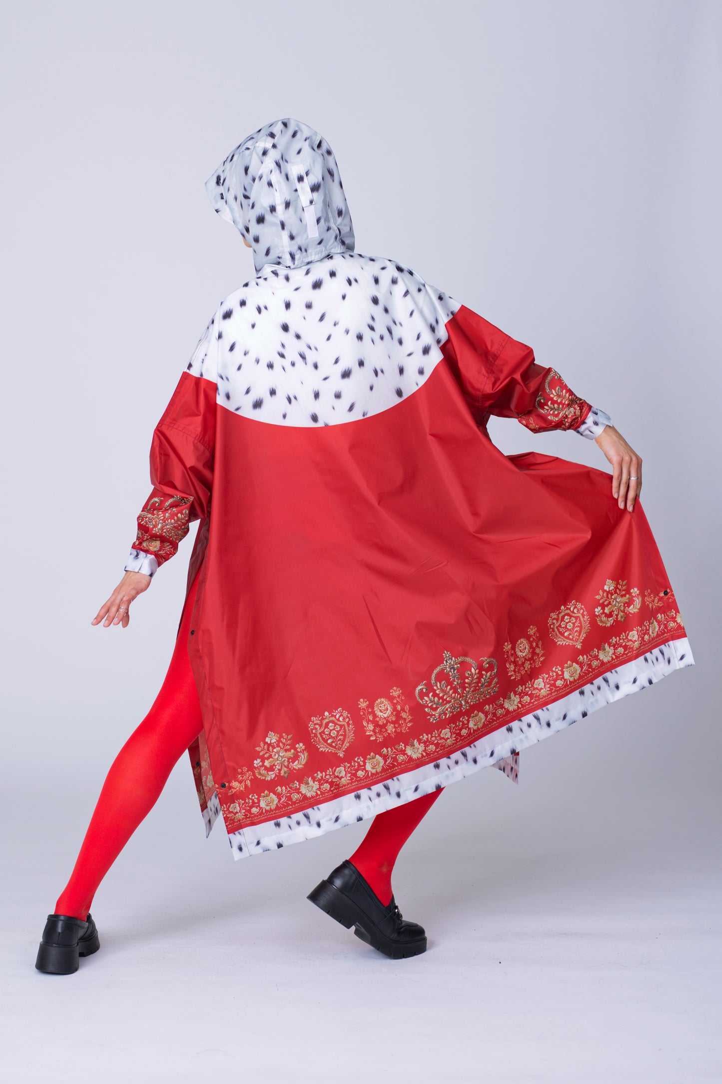 Queen's Robe - Fashion Raincoat